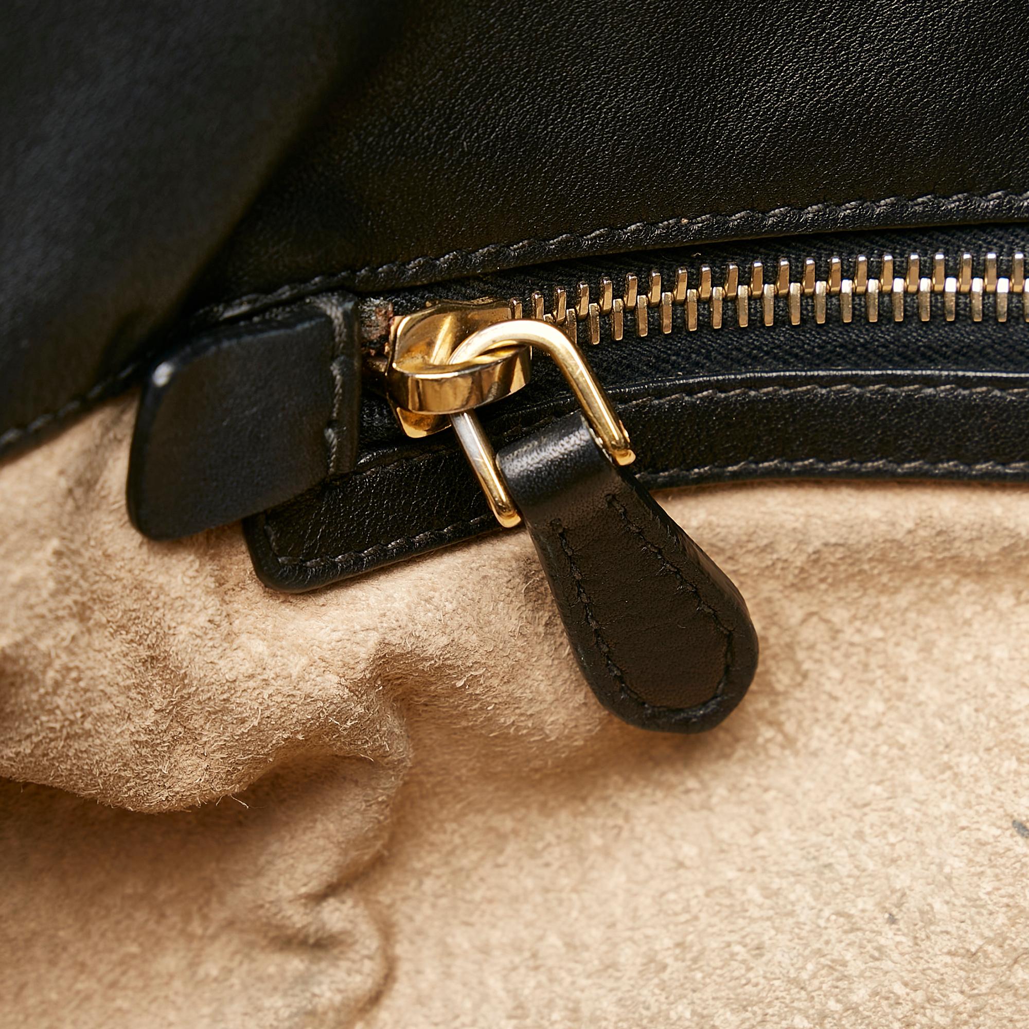 Prada Vitello Daino Leather Tote Bag (SHG-32415)