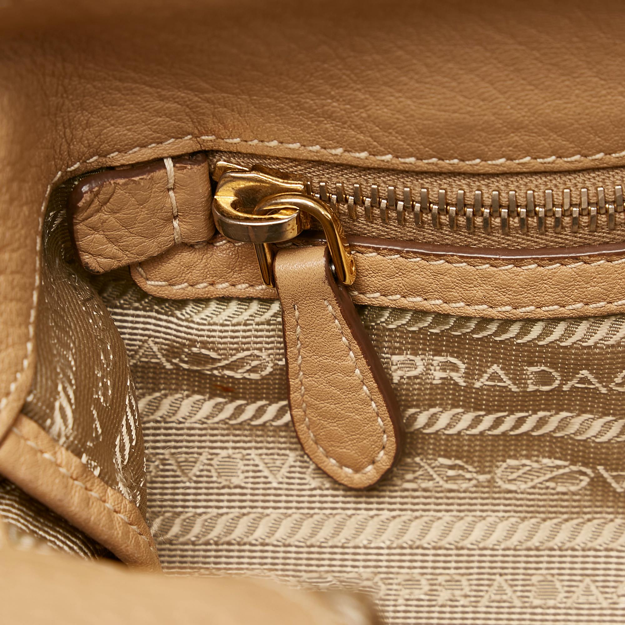 Prada Vitello Daino Satchel (SHG-29316)