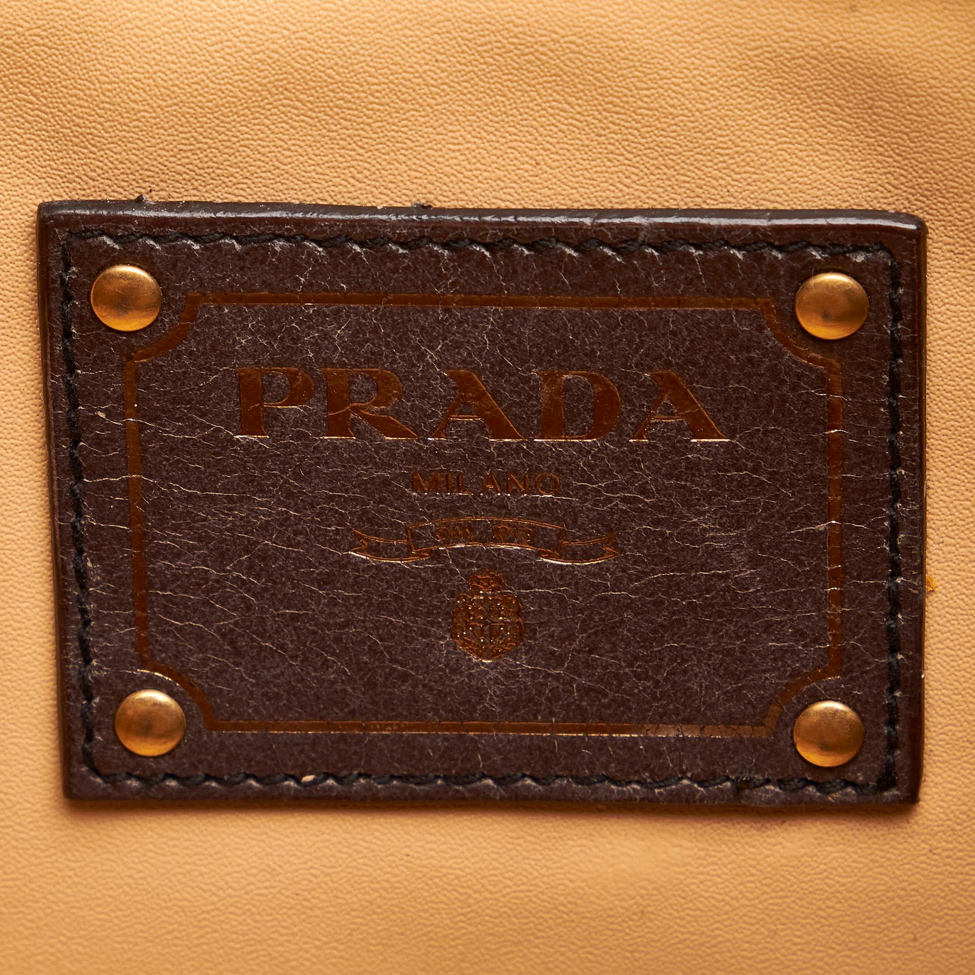 Prada Vitello Daino Satchel (SHG-29490)