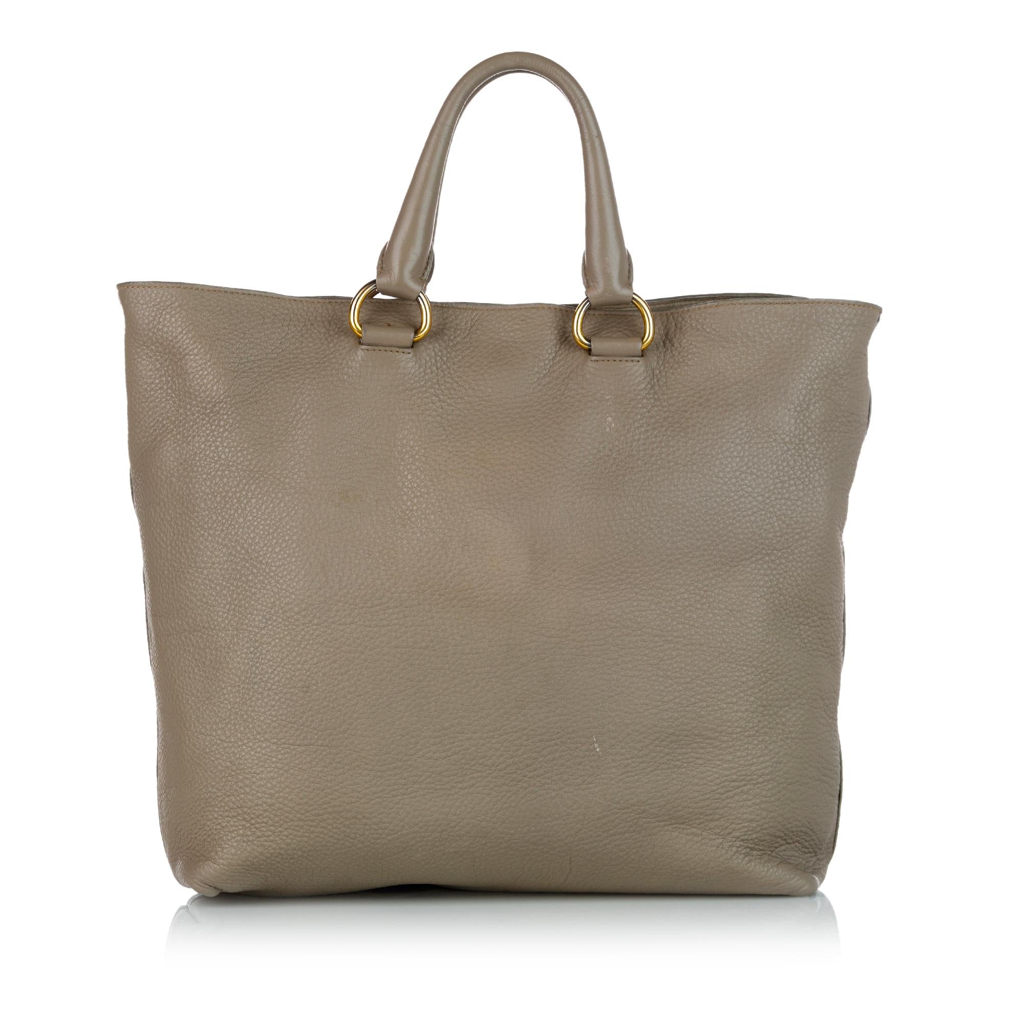 Prada Vitello Daino Satchel (SHG-33002)