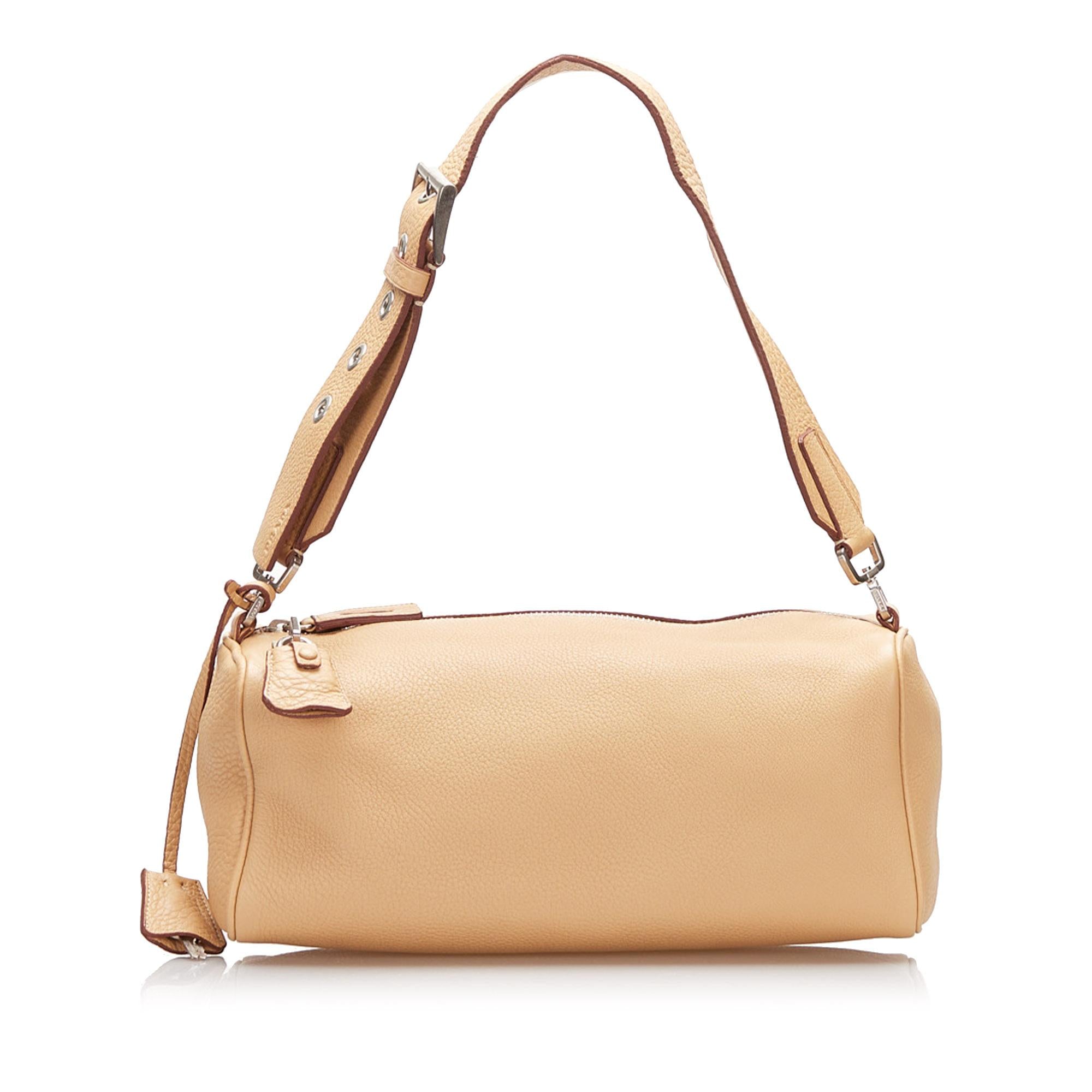 Prada Vitello Daino Shoulder Bag (SHG-g9uKnn)