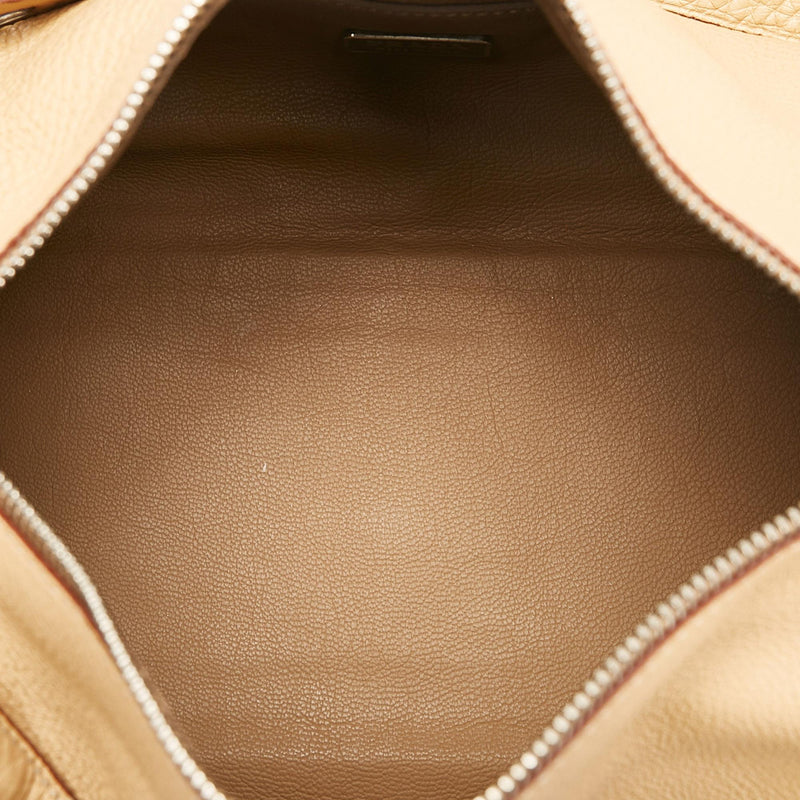 Prada Vitello Daino Shoulder Bag (SHG-g9uKnn)