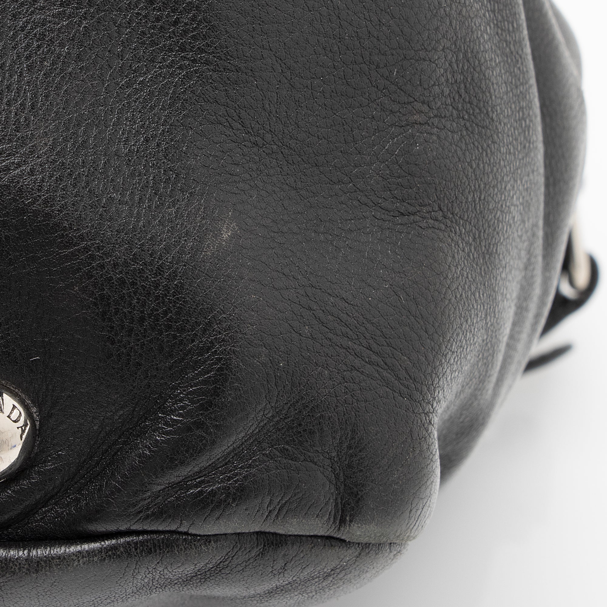 Prada Vitello Daino Side Pocket Hobo (SHF-Xeib8x)