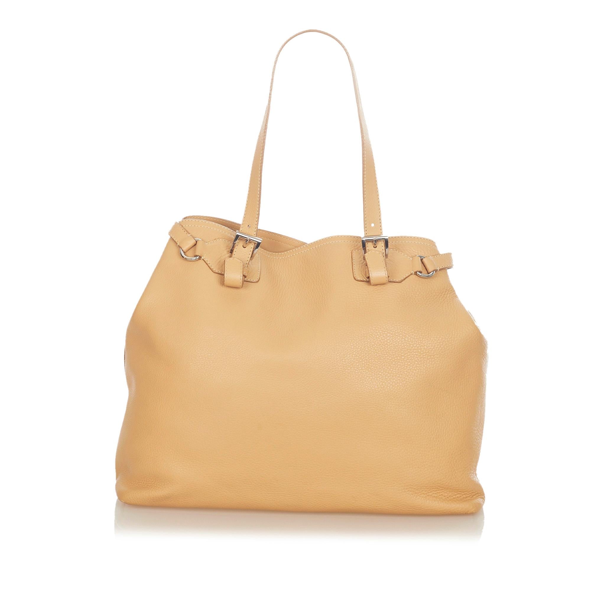 Prada Vitello Daino Tote Bag (SHG-20808)