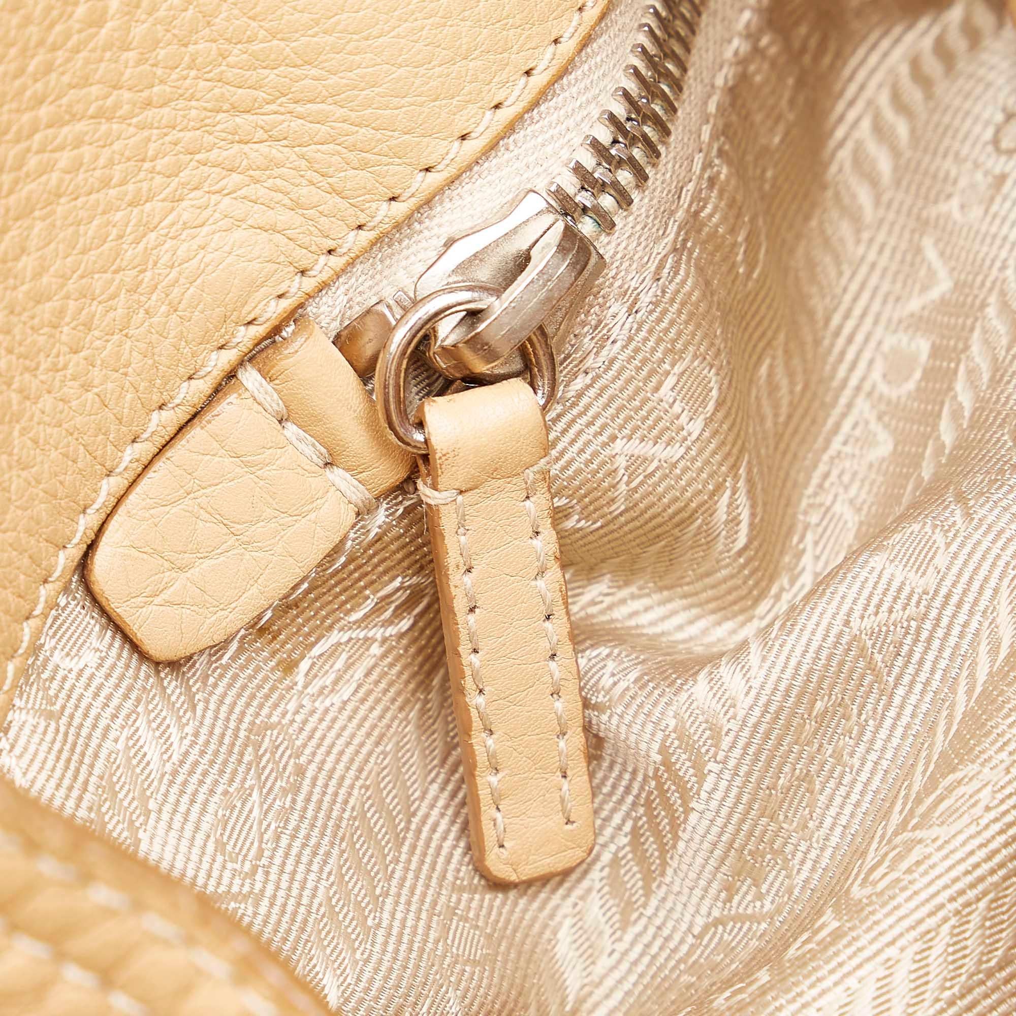 Prada Vitello Daino Tote Bag (SHG-20808)