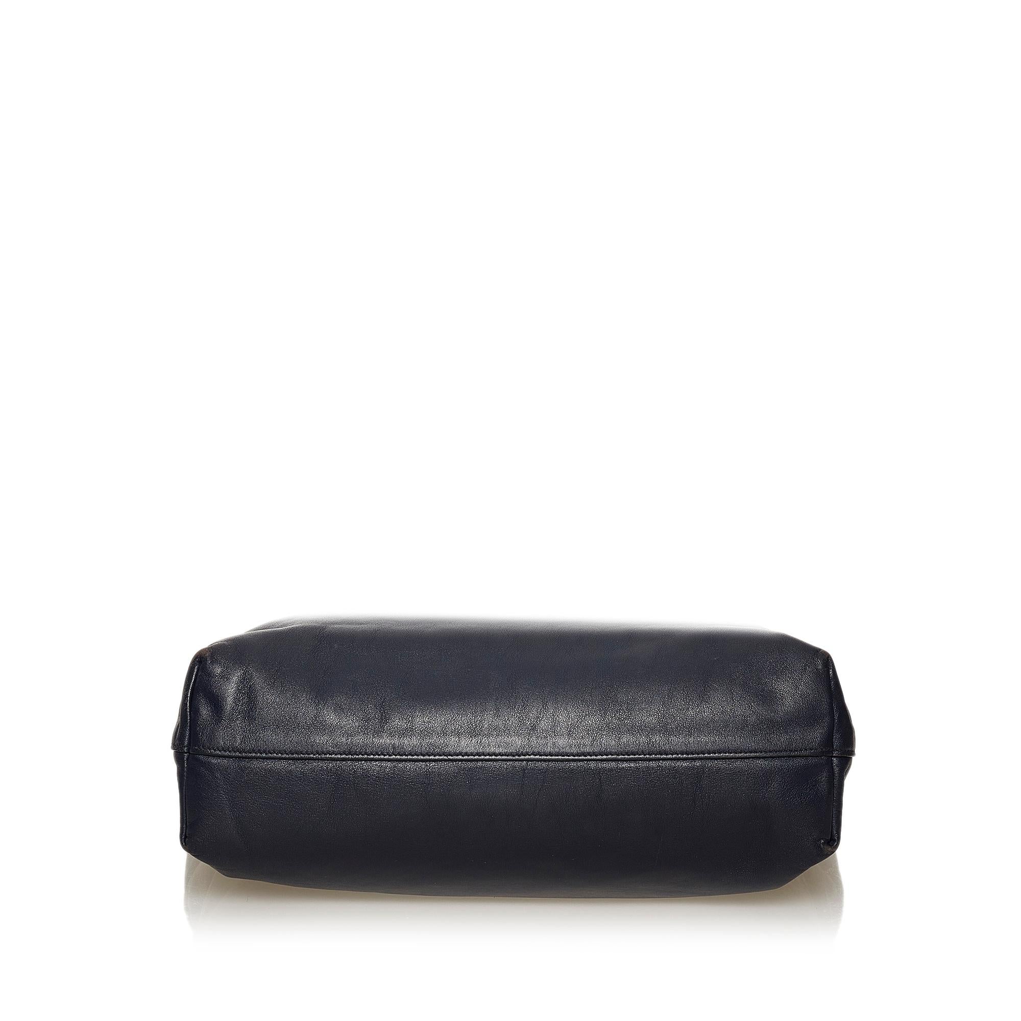 Prada Vitello Daino Tote Bag (SHG-29181)