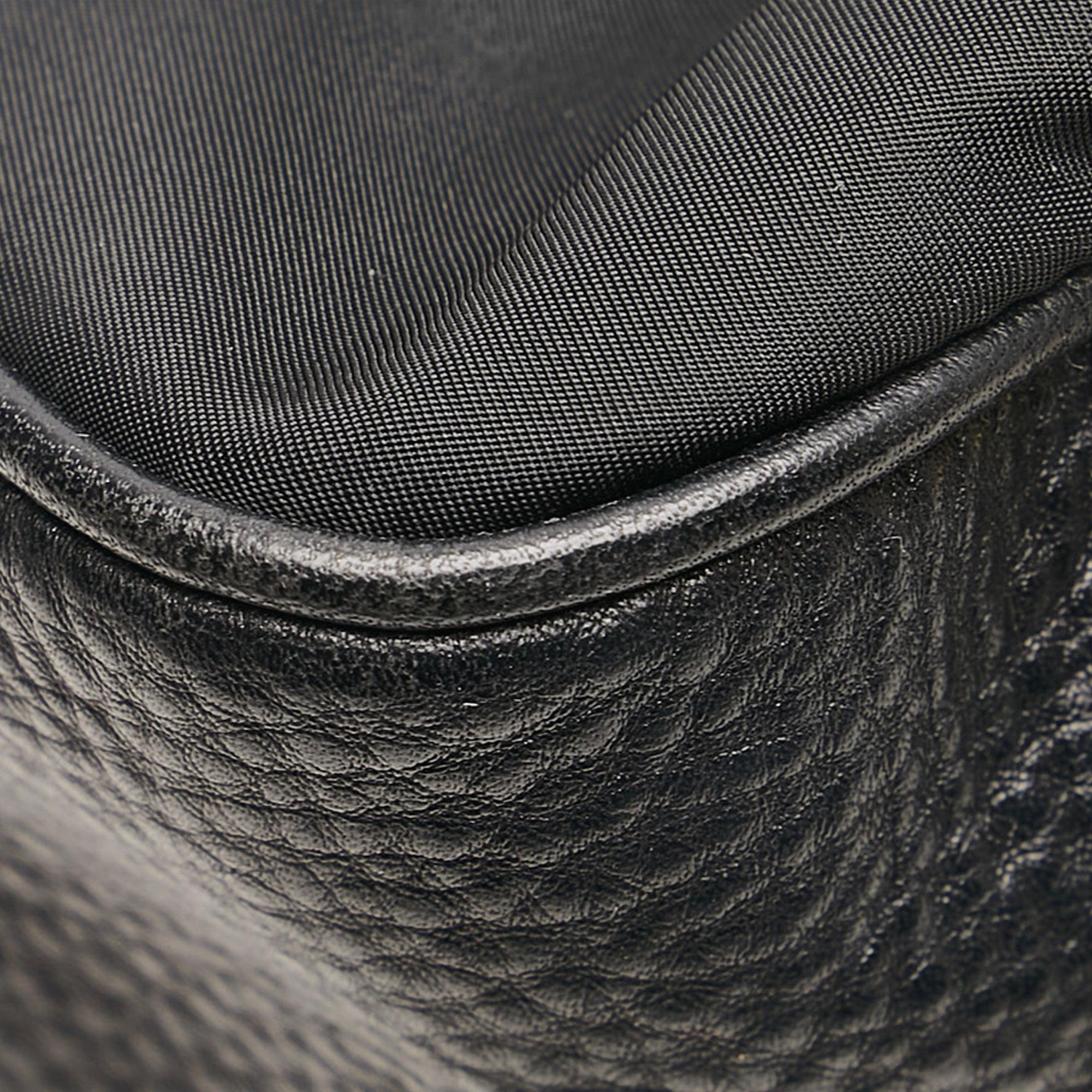 Prada Vitello Daino-Trimmed Tessuto Satchel (SHG-35509)