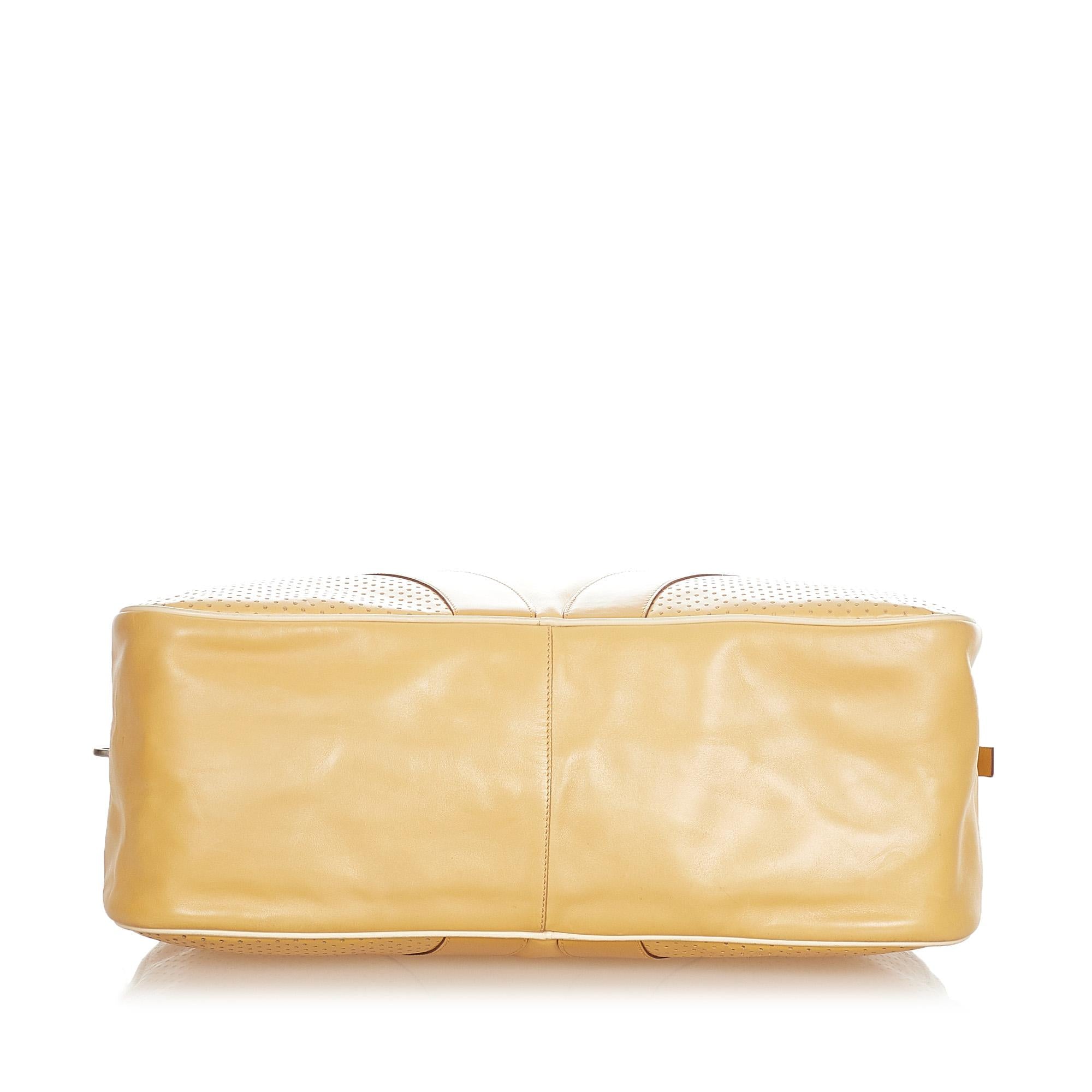 Prada Vitello Drive Leather Handbag (SHG-20978)