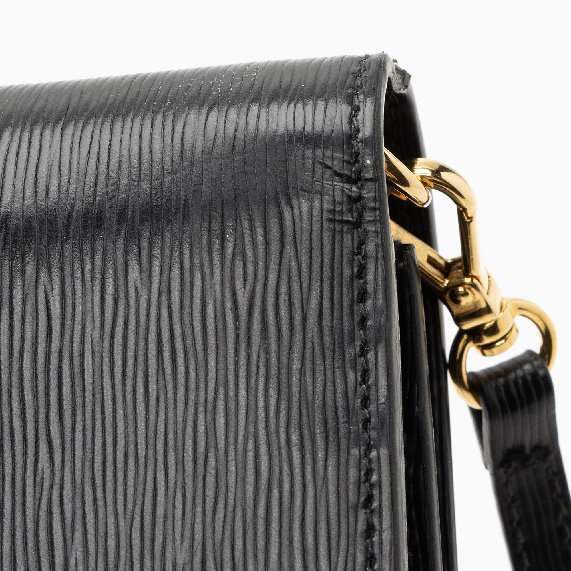 Prada Vitello Move Mini Wallet on Chain (SHF-22579)