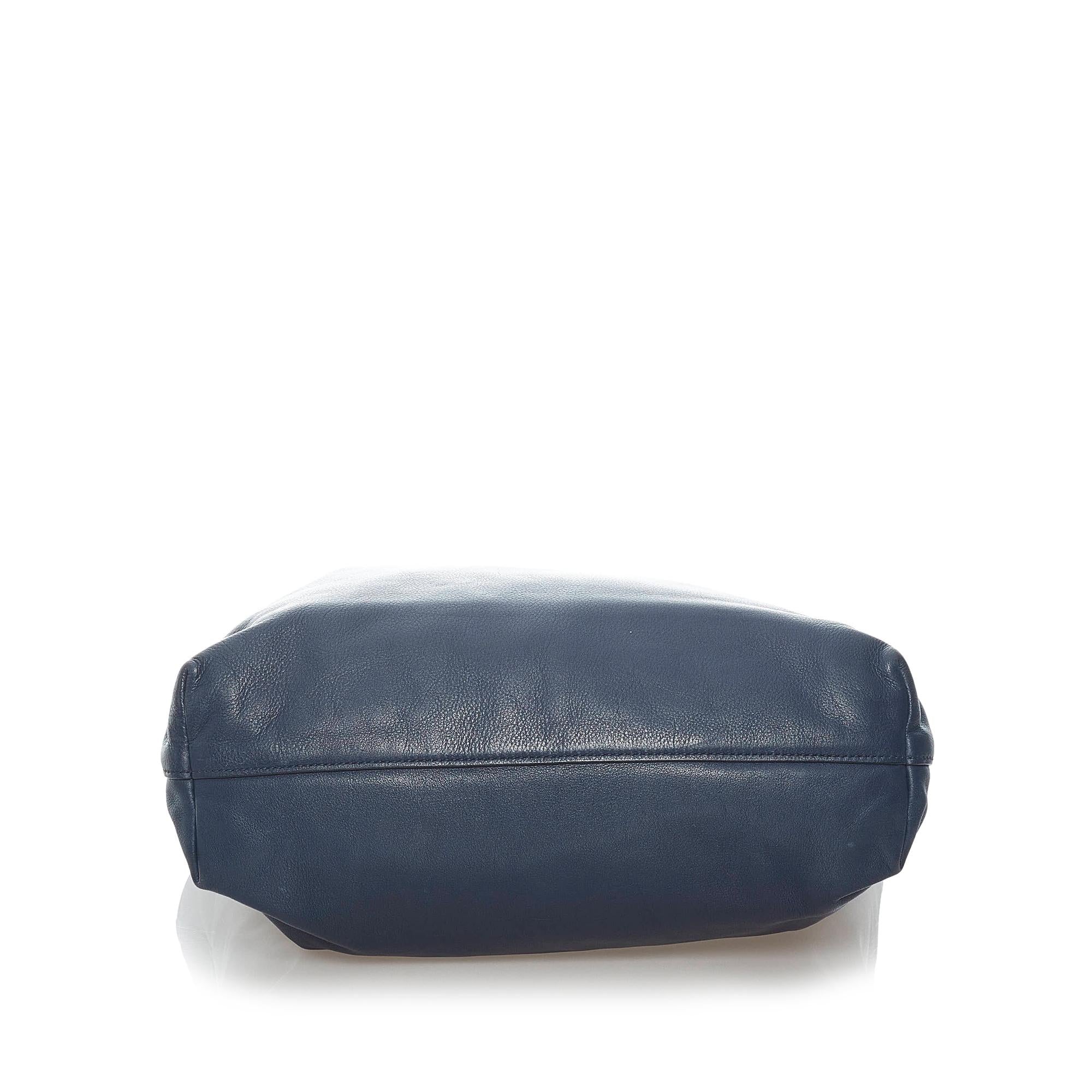 Prada Vitello Satchel (SHG-32047)