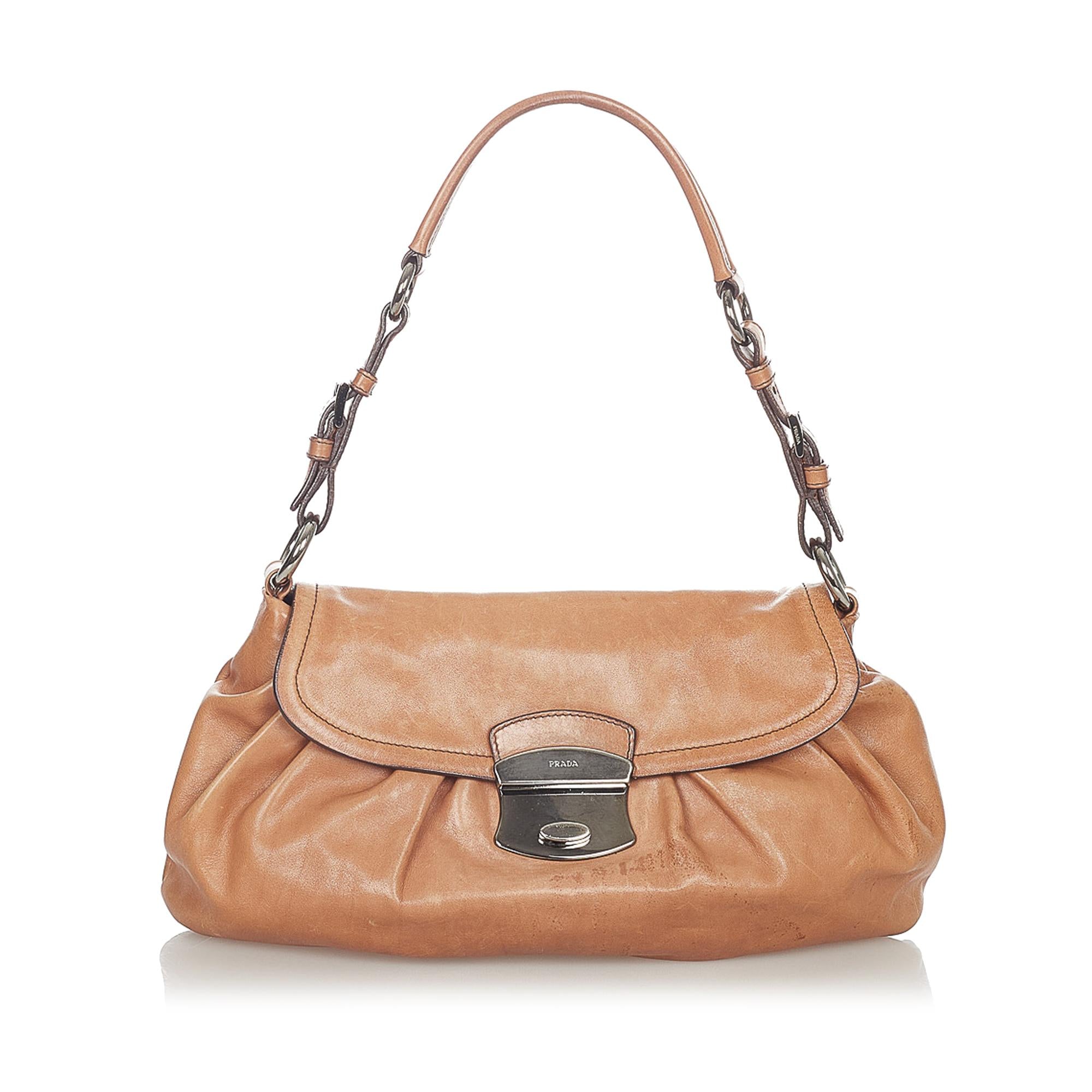 Prada Vitello Shine Shoulder Bag (SHG-31869)