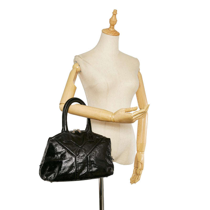 Saint Laurent Easy Patent Leather Handbag (SHG-31780)