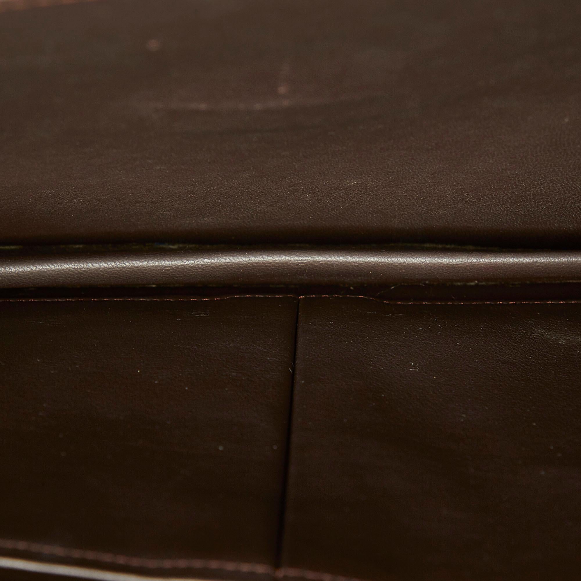 Saint Laurent Leather Shoulder Bag (SHG-19791)