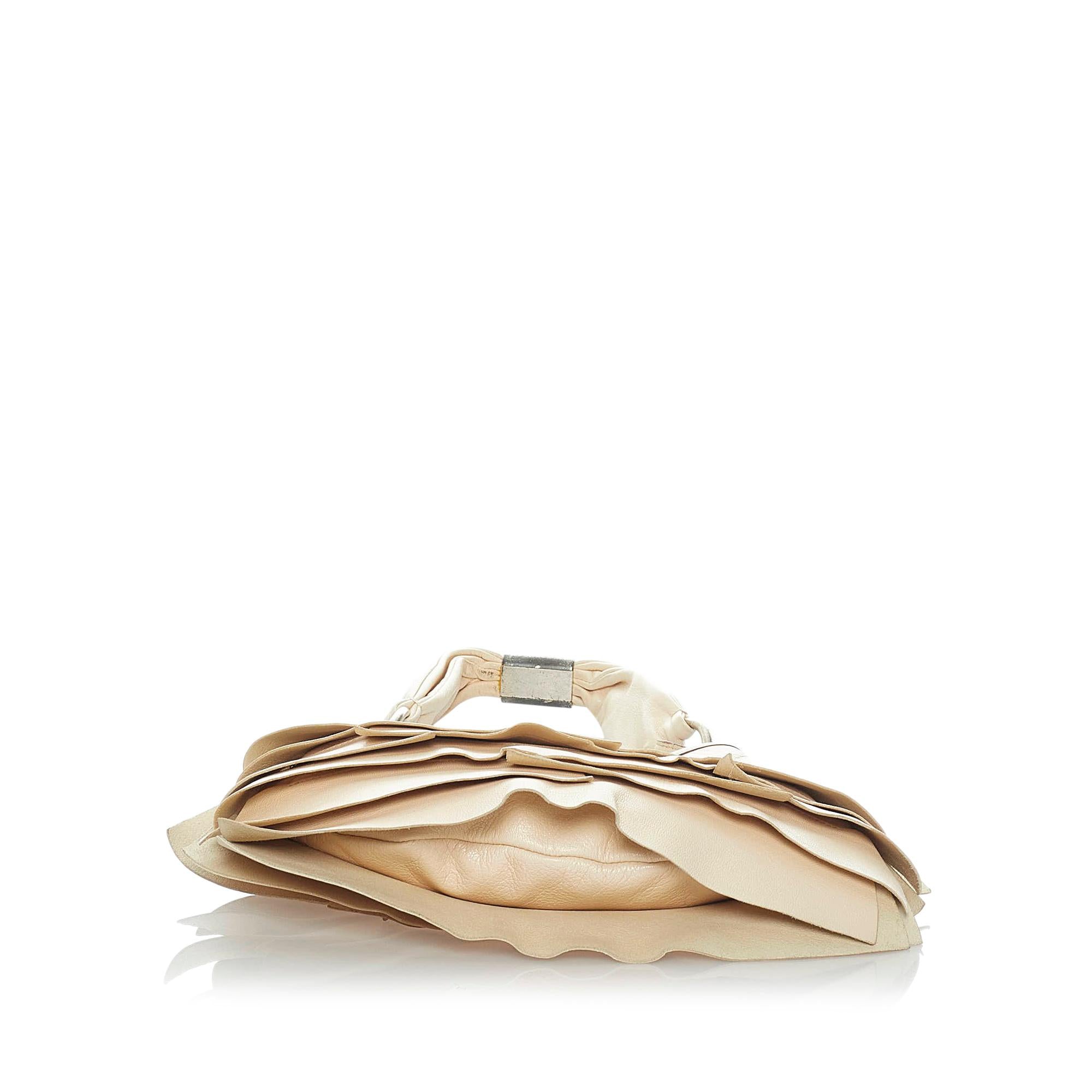 Saint Laurent Saint Tropez Leather Shoulder Bag (SHG-34636)