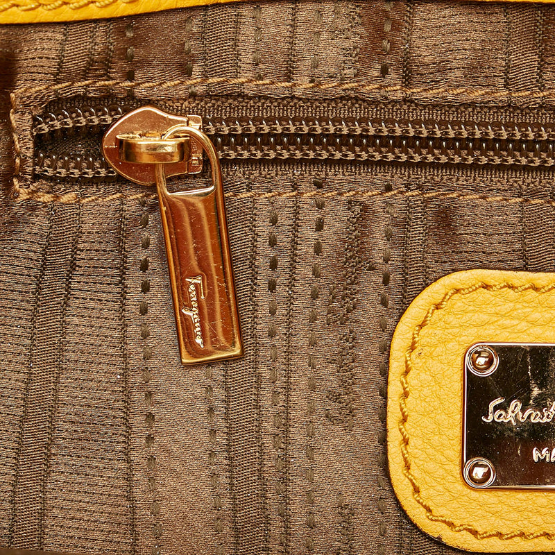 Salvatore Ferragamo Bice Leather Handbag (SHG-29396)