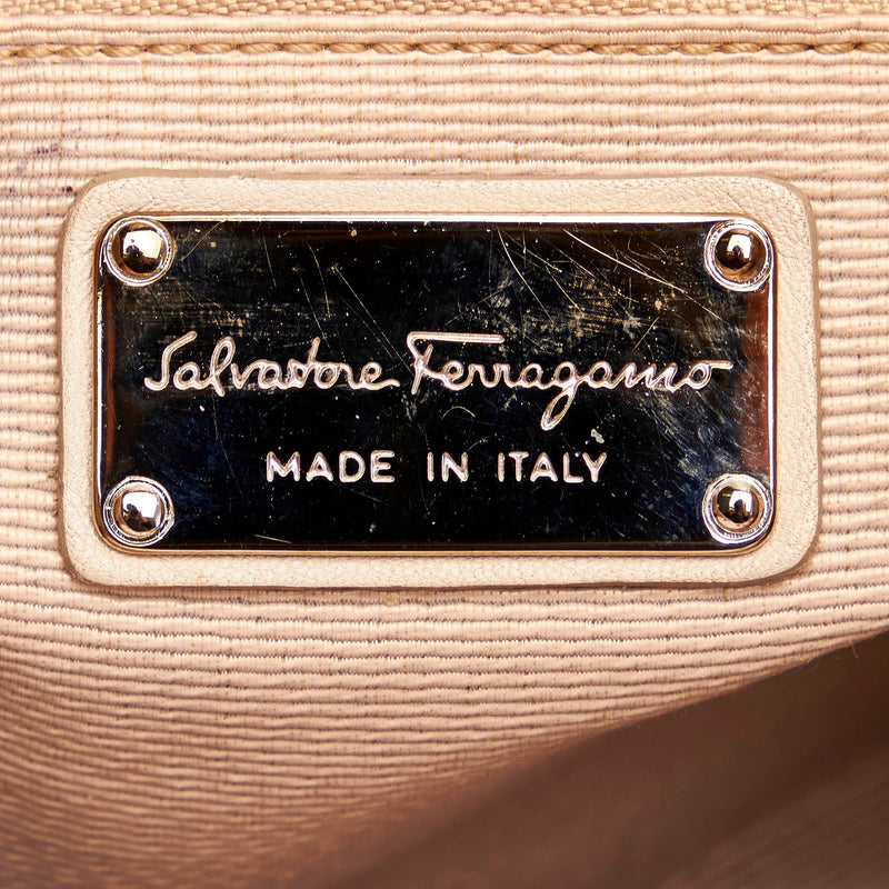 Salvatore Ferragamo Canvas Shoulder Bag (SHG-28859)