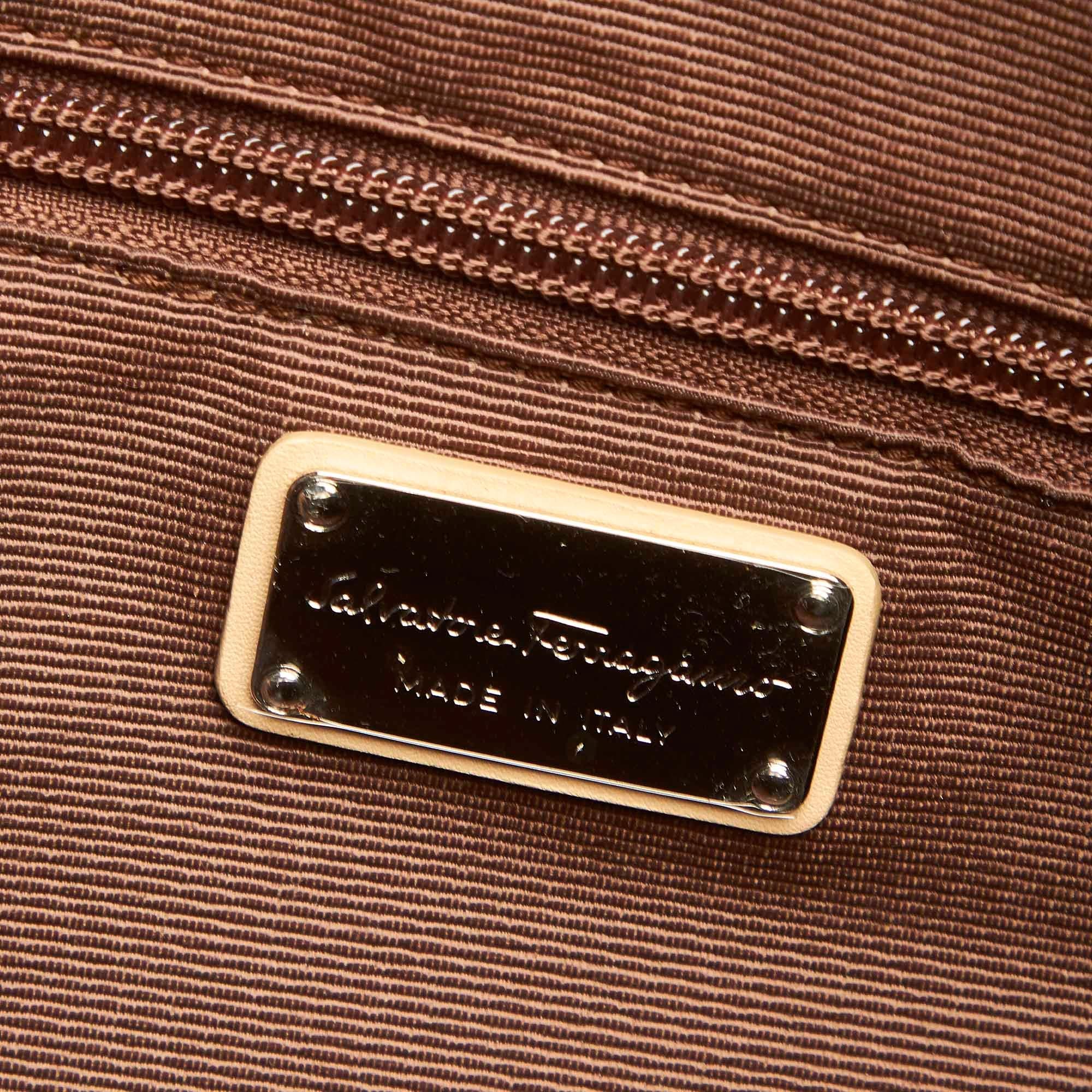 Salvatore Ferragamo Gancini Canvas Shoulder Bag (SHG-19877)