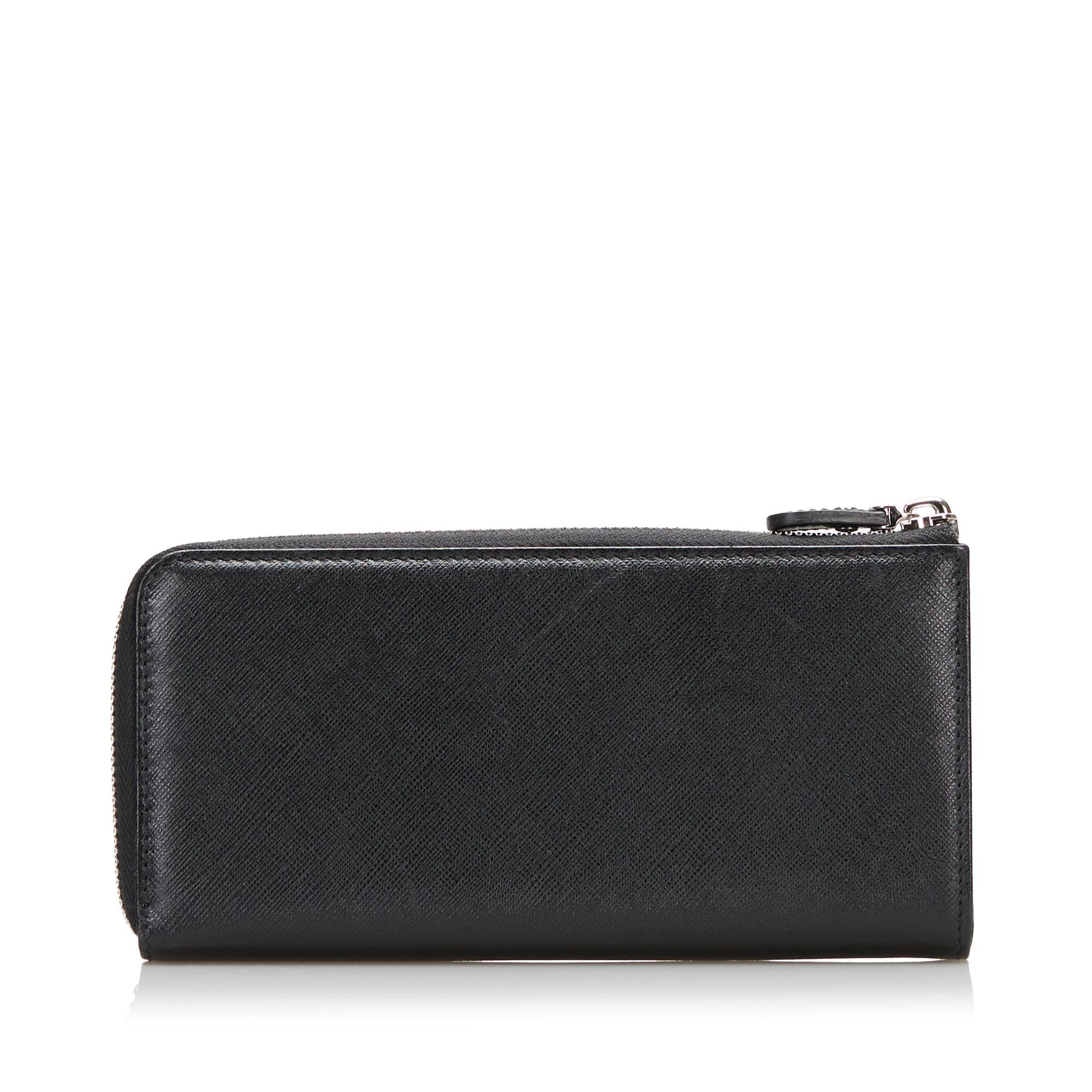 Salvatore Ferragamo Gancini Leather Long Wallet (SHG-35281)