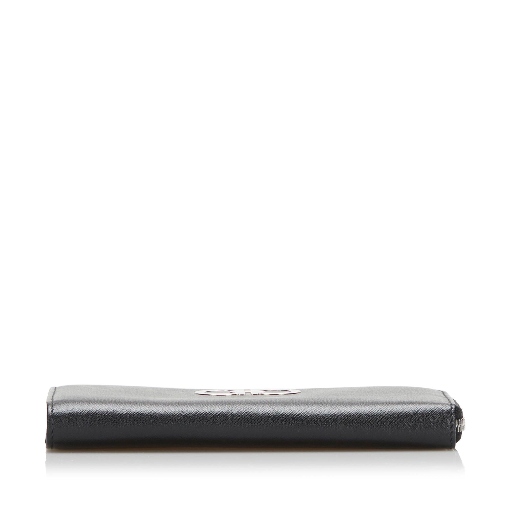 Salvatore Ferragamo Gancini Leather Long Wallet (SHG-35281)