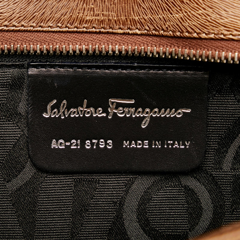 Salvatore Ferragamo Gancini Leather Shoulder Bag (SHG-31336)