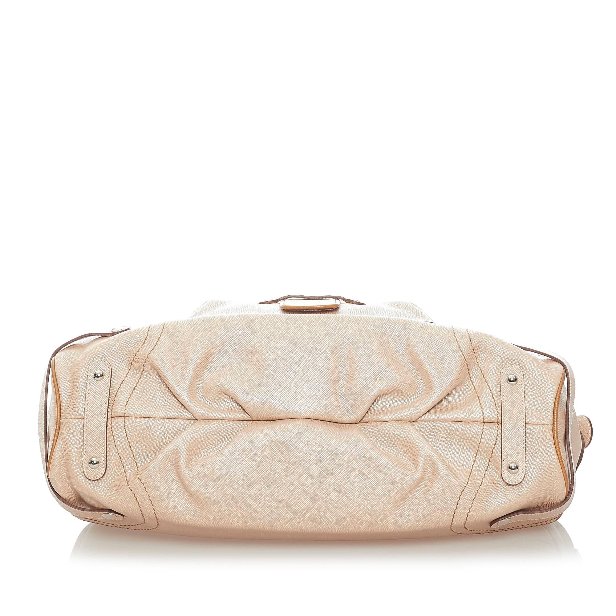 Salvatore Ferragamo Gancini Leather Tote Bag (SHG-32845)