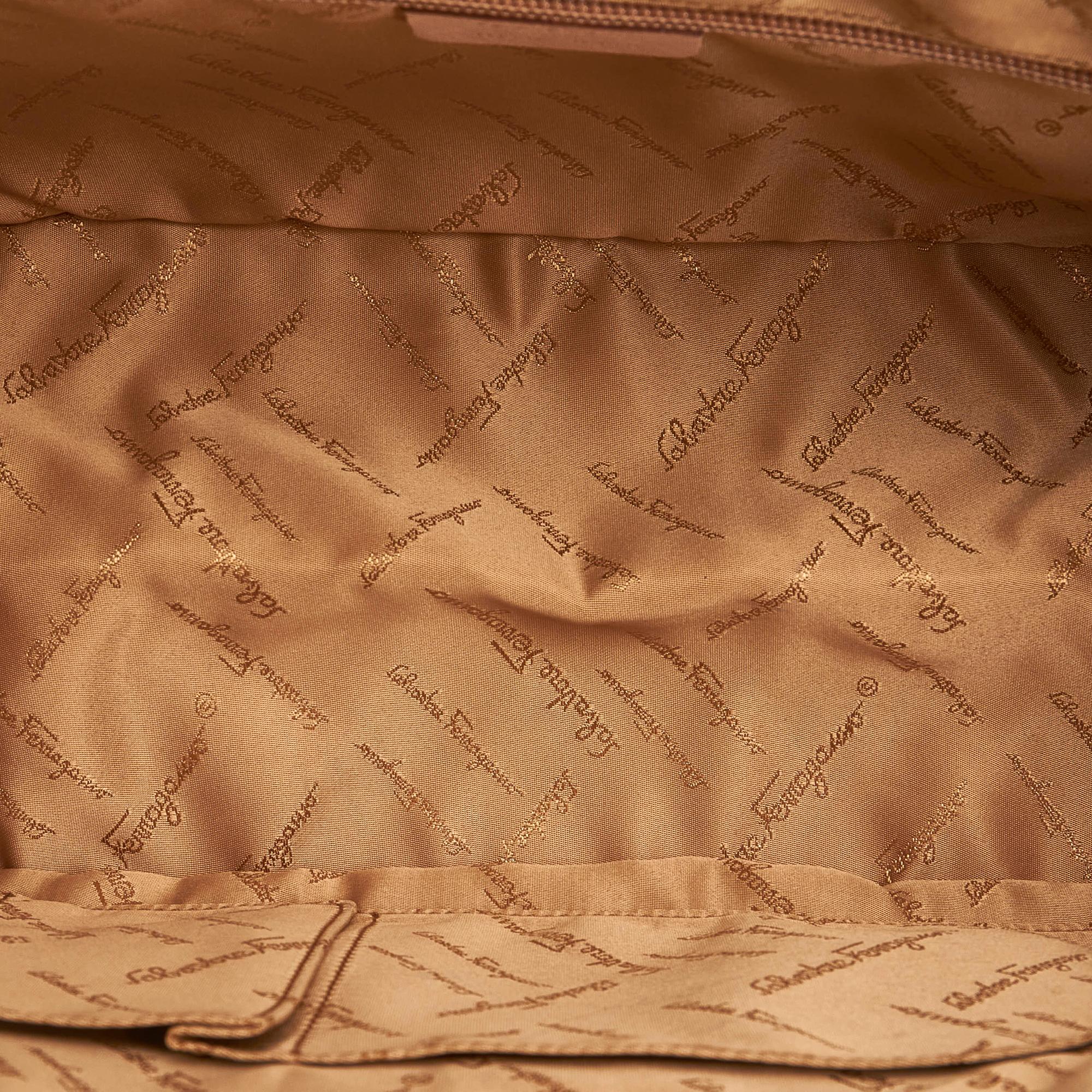 Salvatore Ferragamo Gancini Leather Tote Bag (SHG-32845)