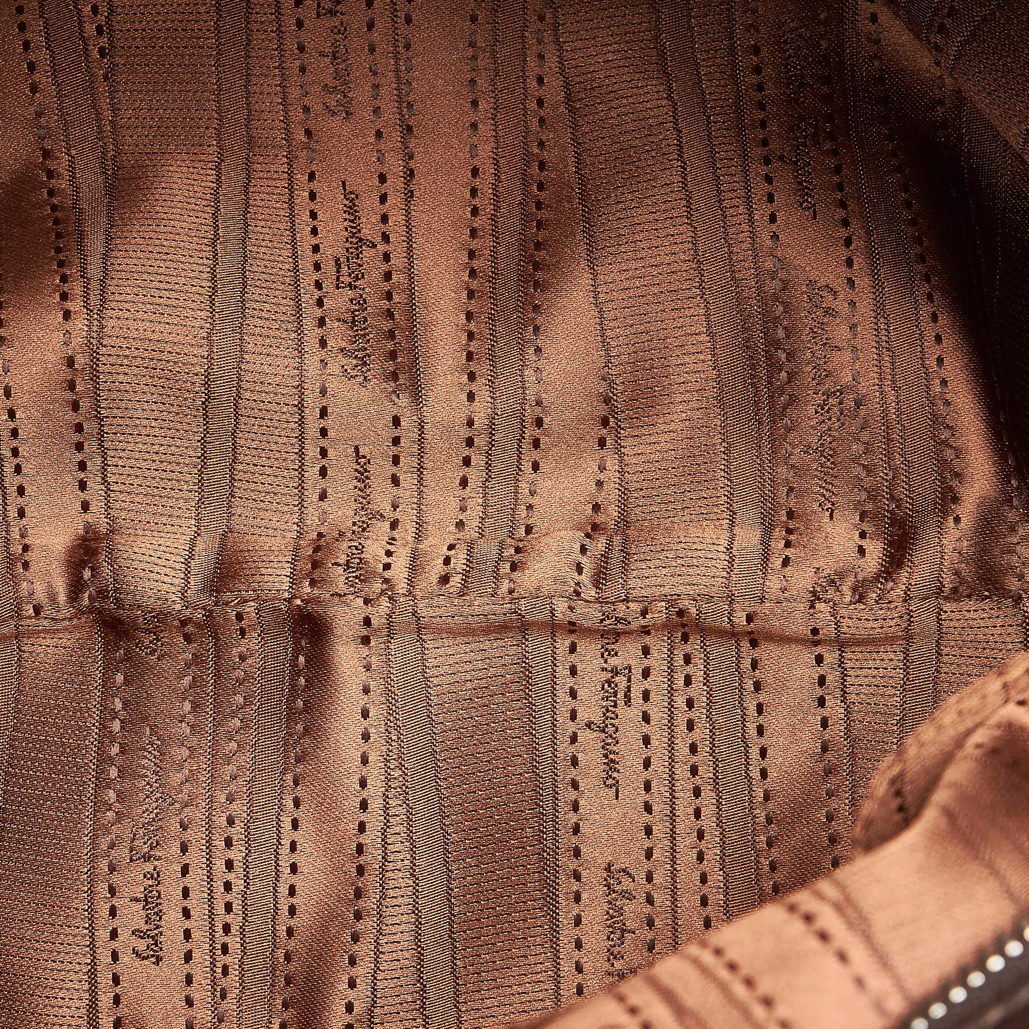 Salvatore Ferragamo Gancini Marisa Leather Shoulder Bag (SHG-28877)