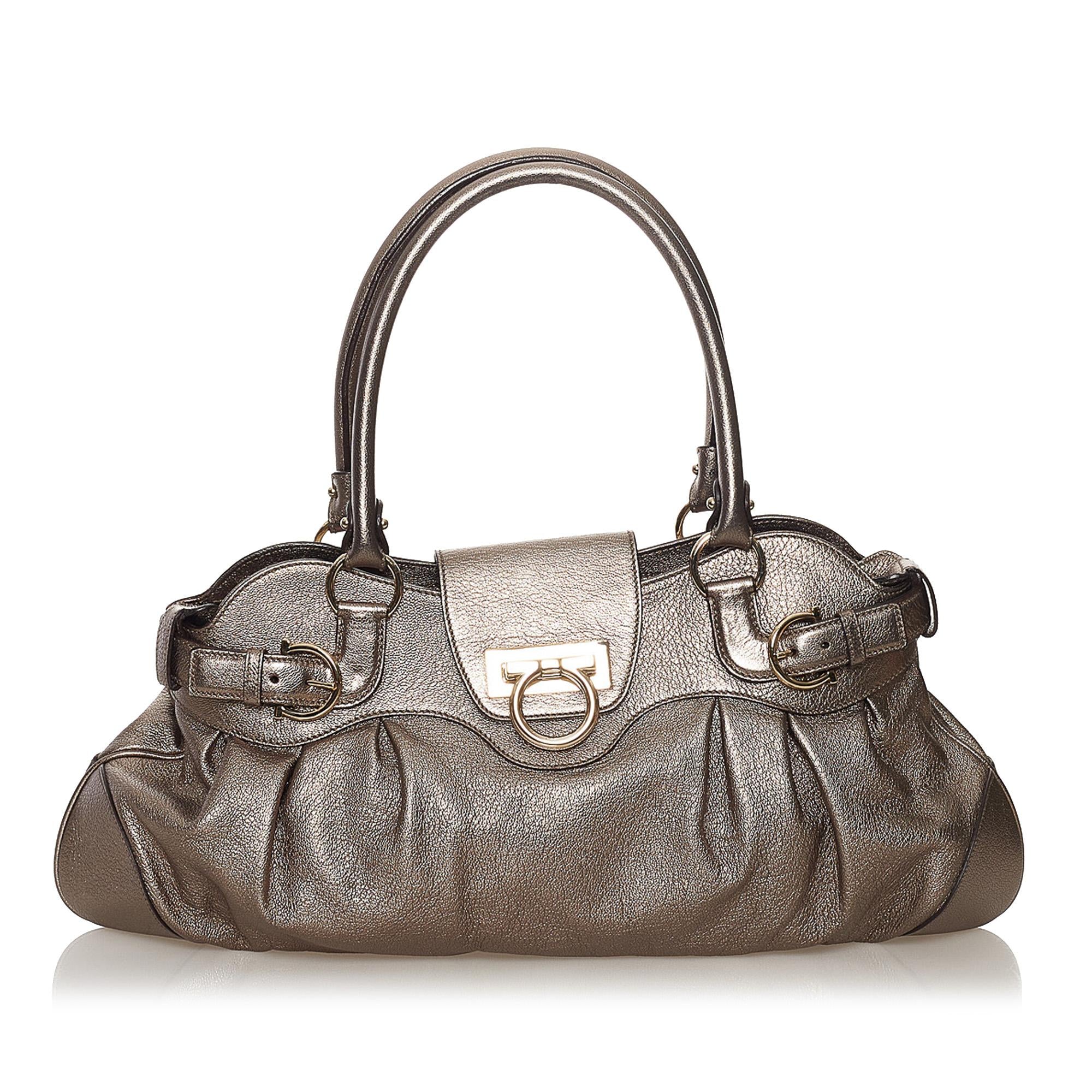 Salvatore Ferragamo Gancini Marisa Leather Shoulder Bag (SHG-33313)