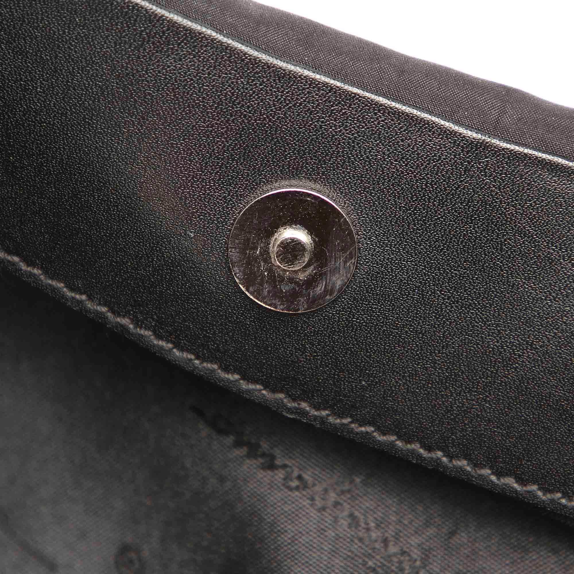 Salvatore Ferragamo Gancini Nylon Shoulder Bag (SHG-22403)