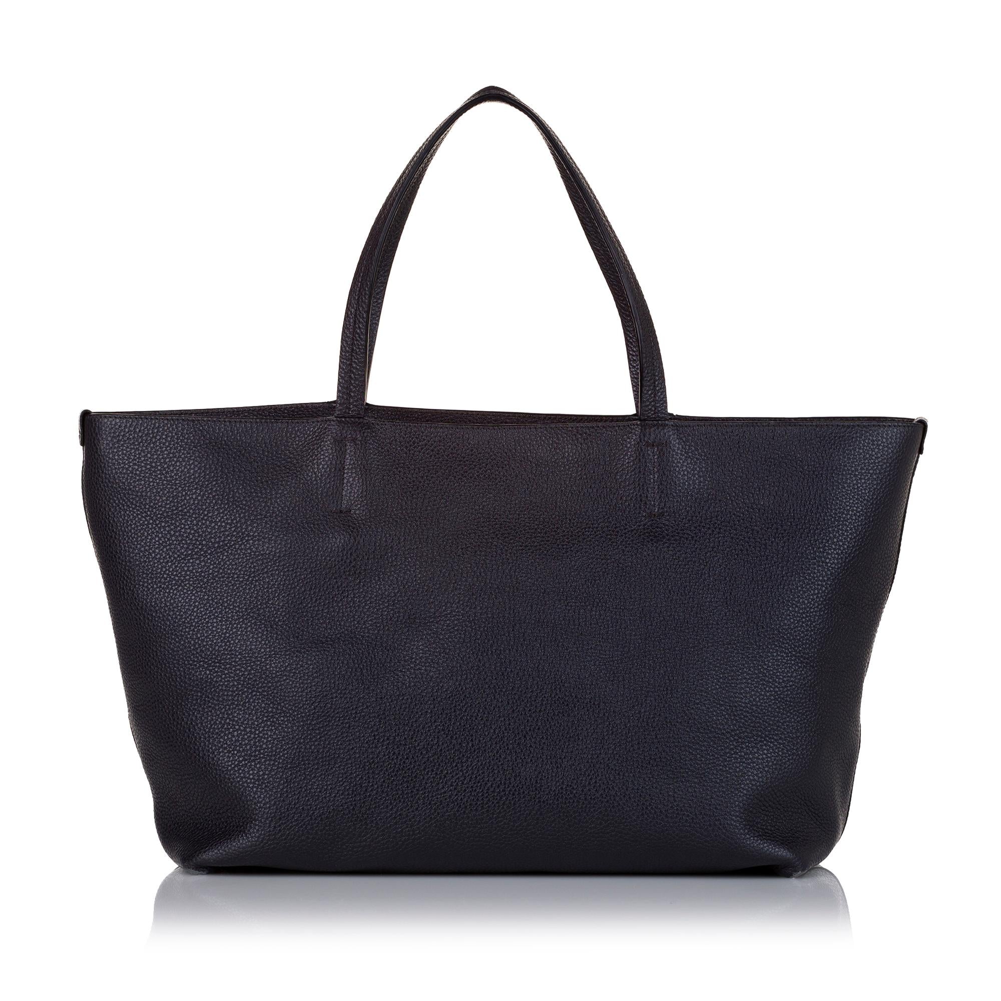 Salvatore Ferragamo Gina Tote Bag (SHG-35123)