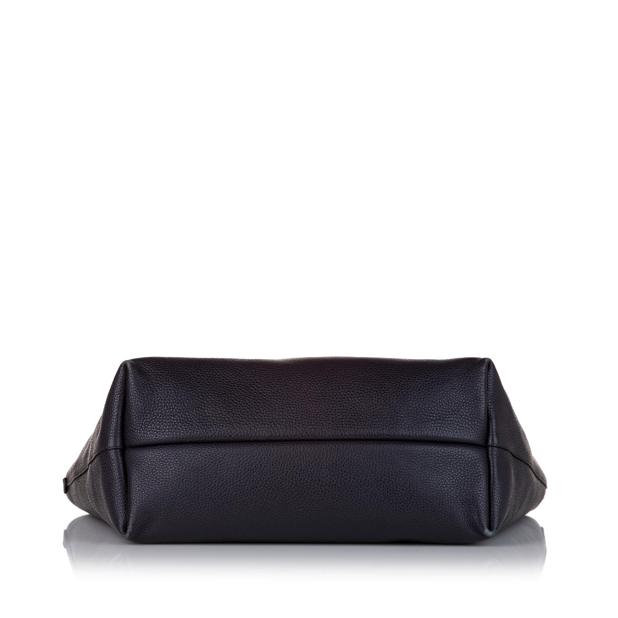 Salvatore Ferragamo Gina Tote Bag (SHG-35123)