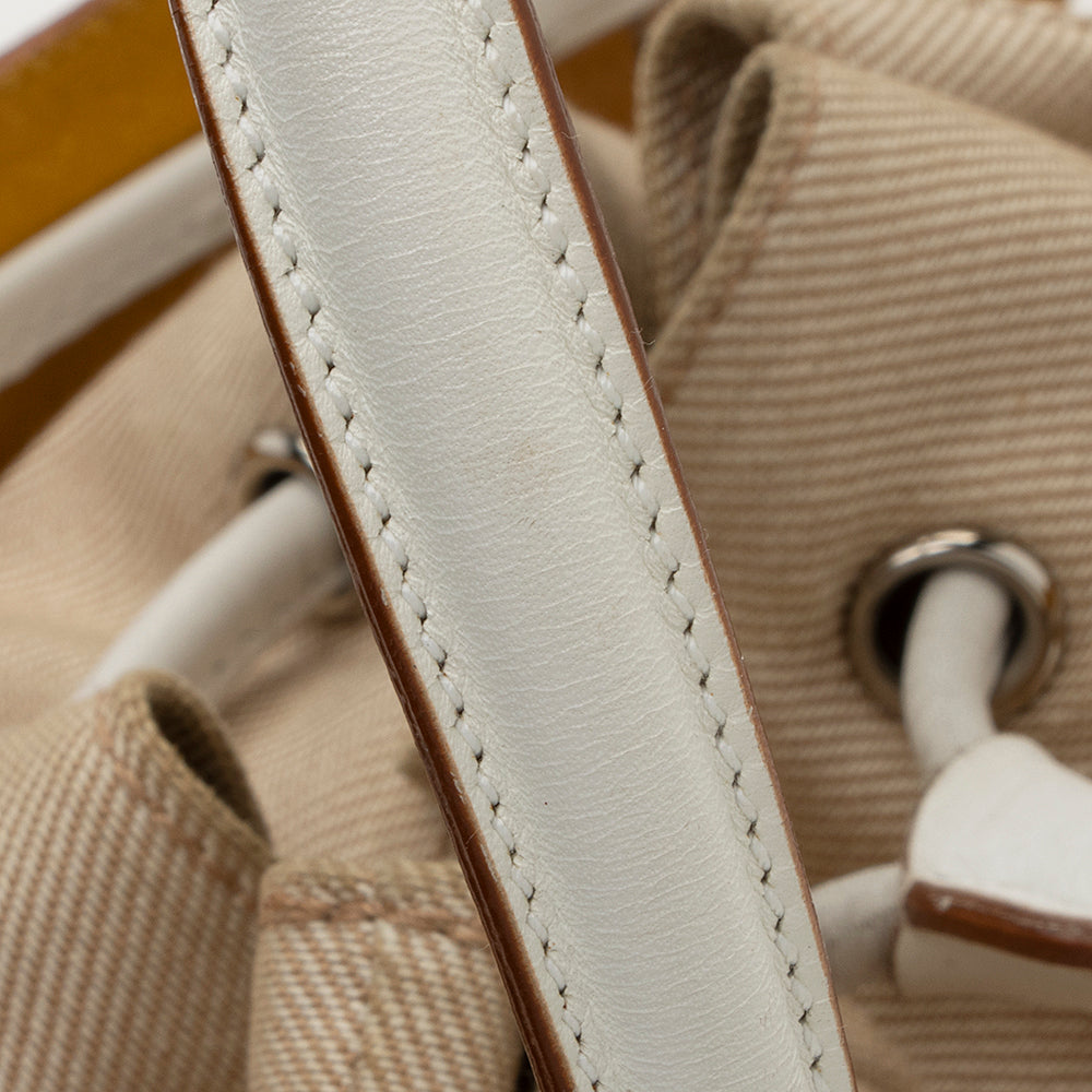 Salvatore Ferragamo Leather Cut Out Bucket Bag (SHF-19467)