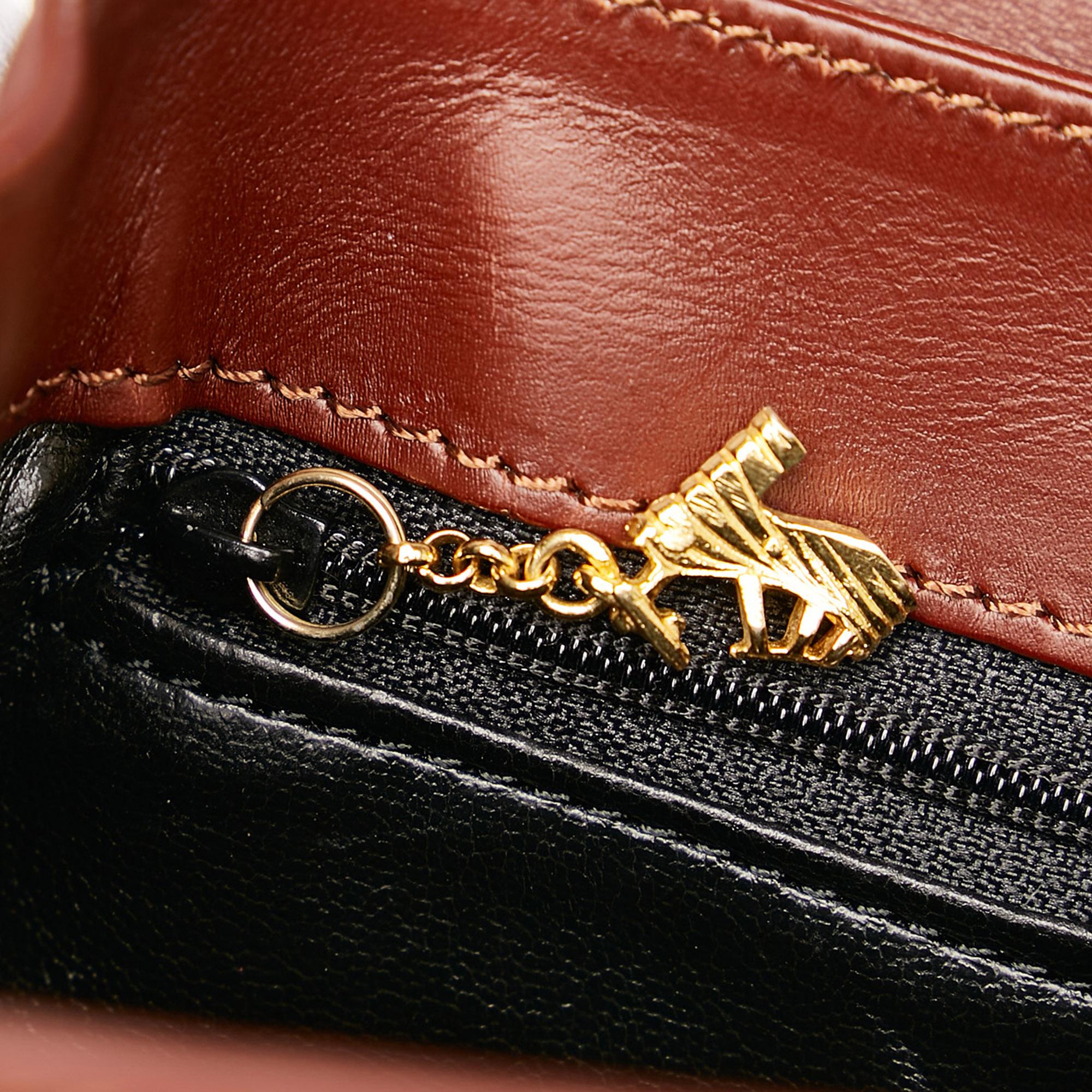 Salvatore Ferragamo Leather Satchel (SHG-OXoIGy)