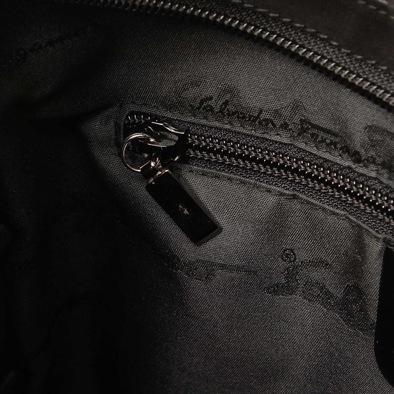 Salvatore Ferragamo Leather Shoulder Bag (SHG-31533)