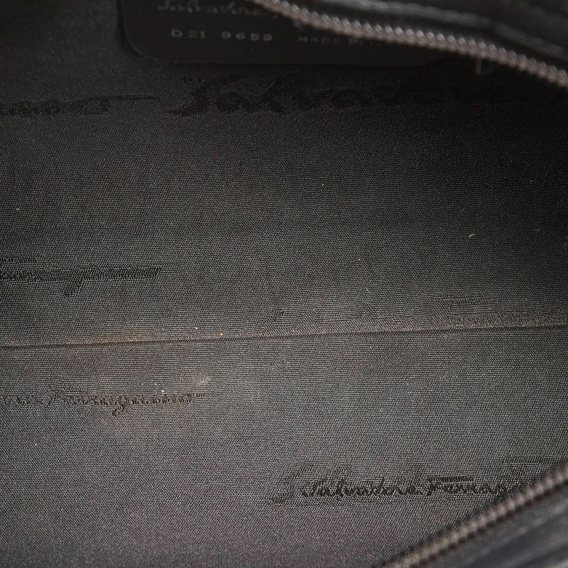Salvatore Ferragamo Nylon Chain Shoulder Bag (SHG-31217)