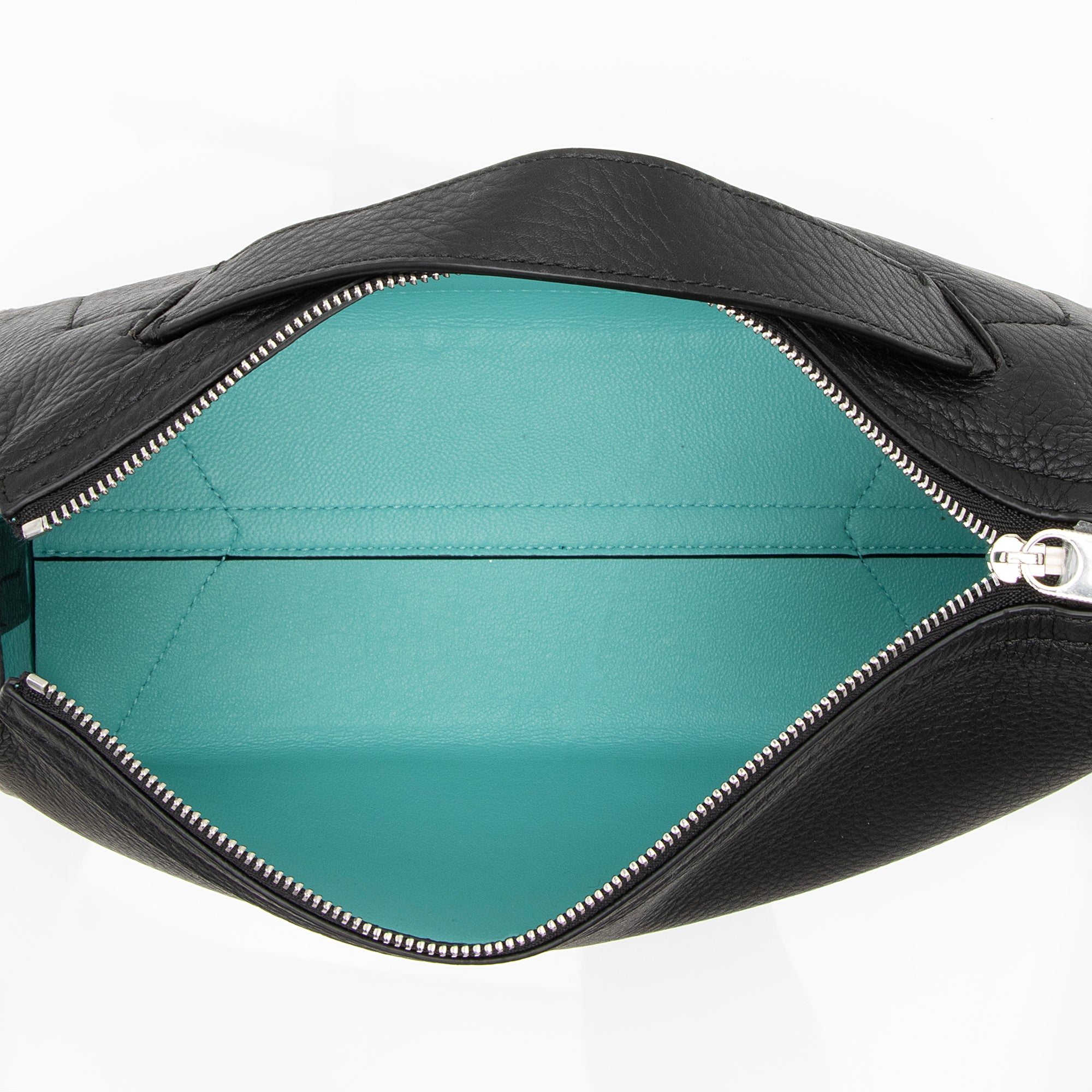 Tiffany & Co. Grained Calfskin Crossbody Bag (SHF-Nq3DCu)