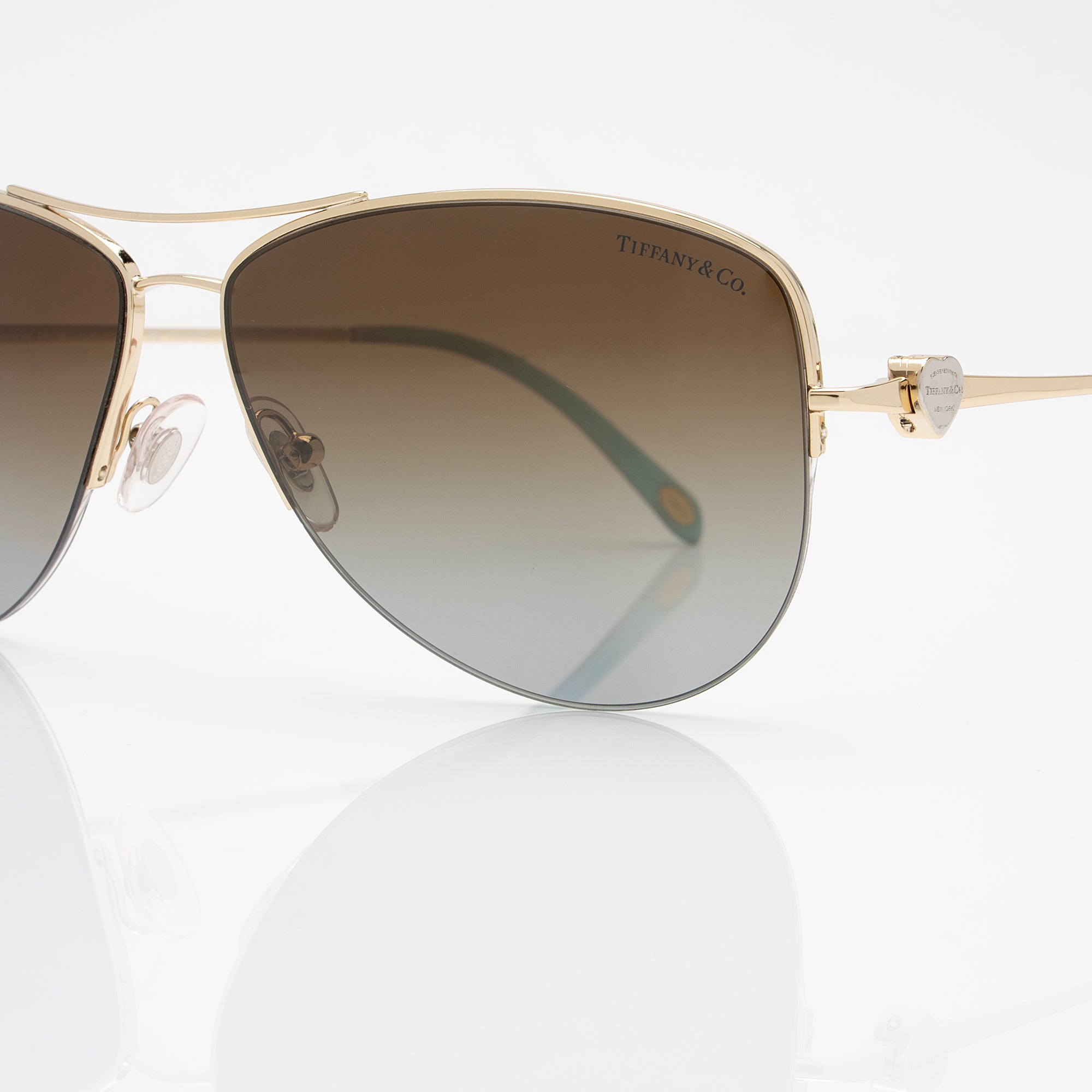 Tiffany & Co. Polarized Return to Tiffany Heart Aviator Sunglasses (SHF-5Yhn0Q)