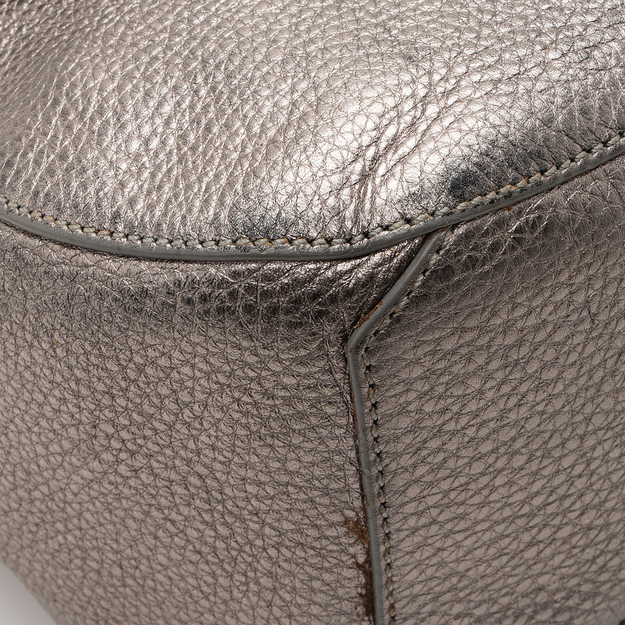 Tory Burch Metallic Leather Marion Saddle Bag (SHF-22337)