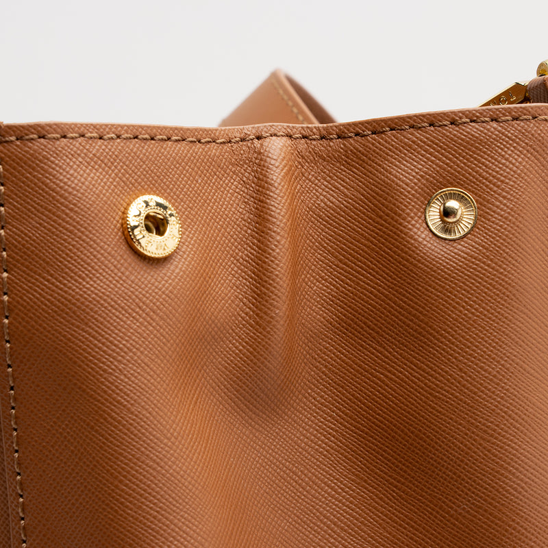 Tory Burch Robinson Double-Zip Saffiano Tote Bag, Tan Gold Hardware  Authentic