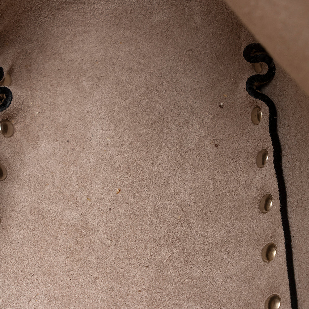 Valentino Pebbled Calfskin Rockstud Flip-Lock Small Messenger Bag (SHF-21886)