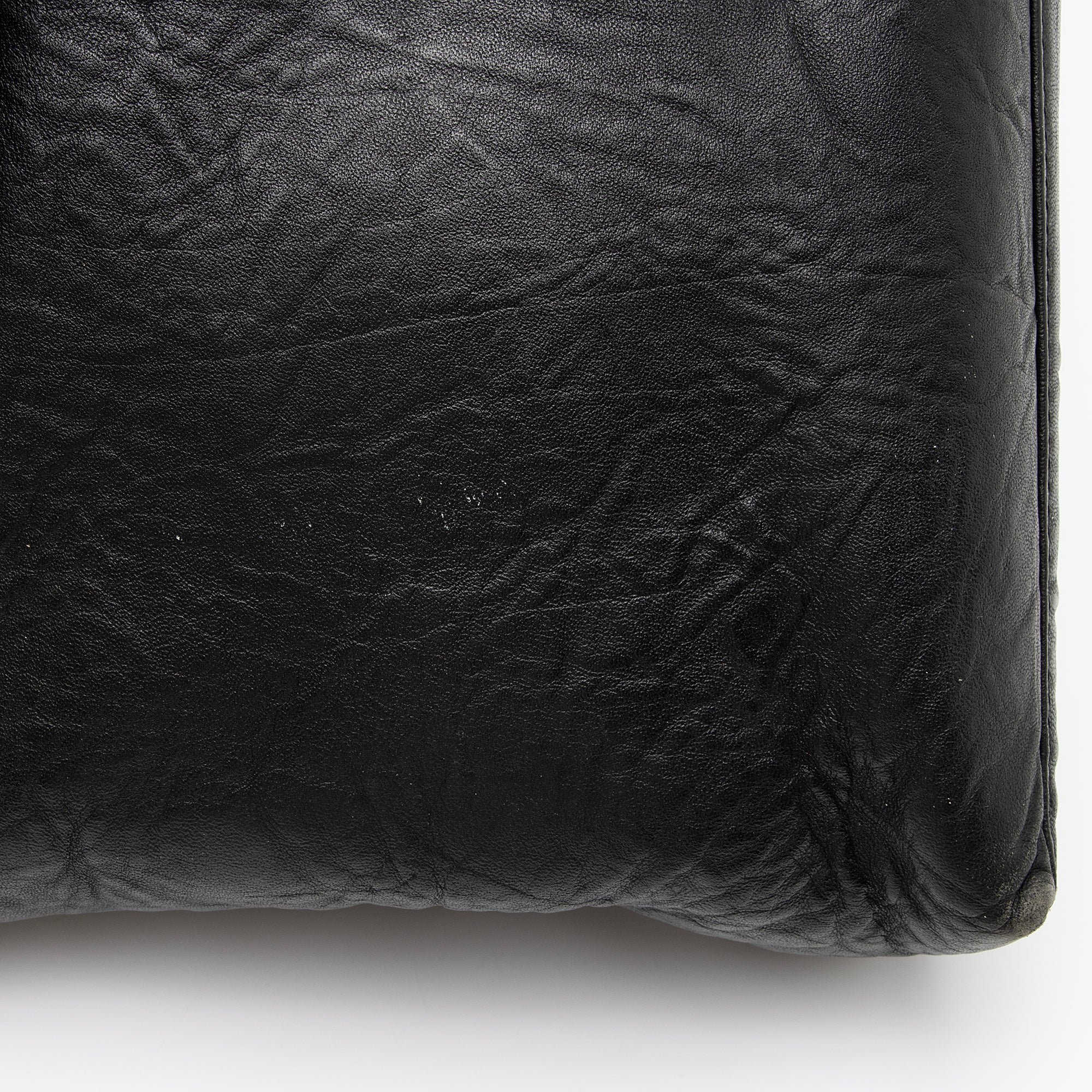 Versace Calfskin La Medusa Convertible Messenger Tote (SHF-XAvM3m)